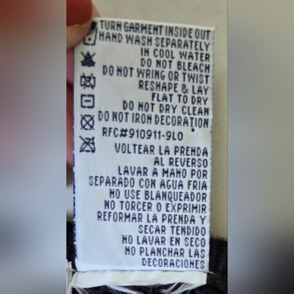 Vintage Bobbie Brooks Womens Christmas Sweater Vest Size 22/24 Embroidered Black - Picture 6 of 6